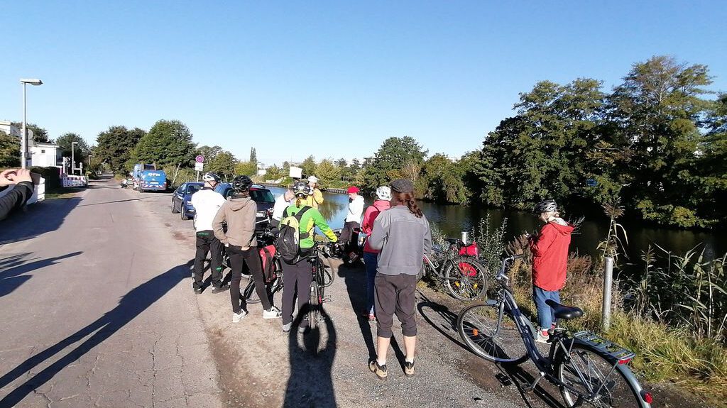 "Berlin hat 240 km Wasserwege, vom Teltowkanal aus wären direkte Fährverbindungen zu vielen wichtigen Zielen in Berlin möglich!" Andreas Paul, Sprecher STG TK, auf der Sommerradtour Stiftungsprofessuren